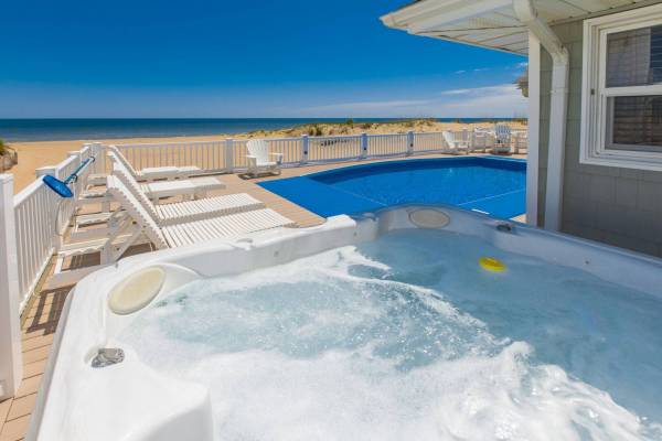 vacation rental with hot tub